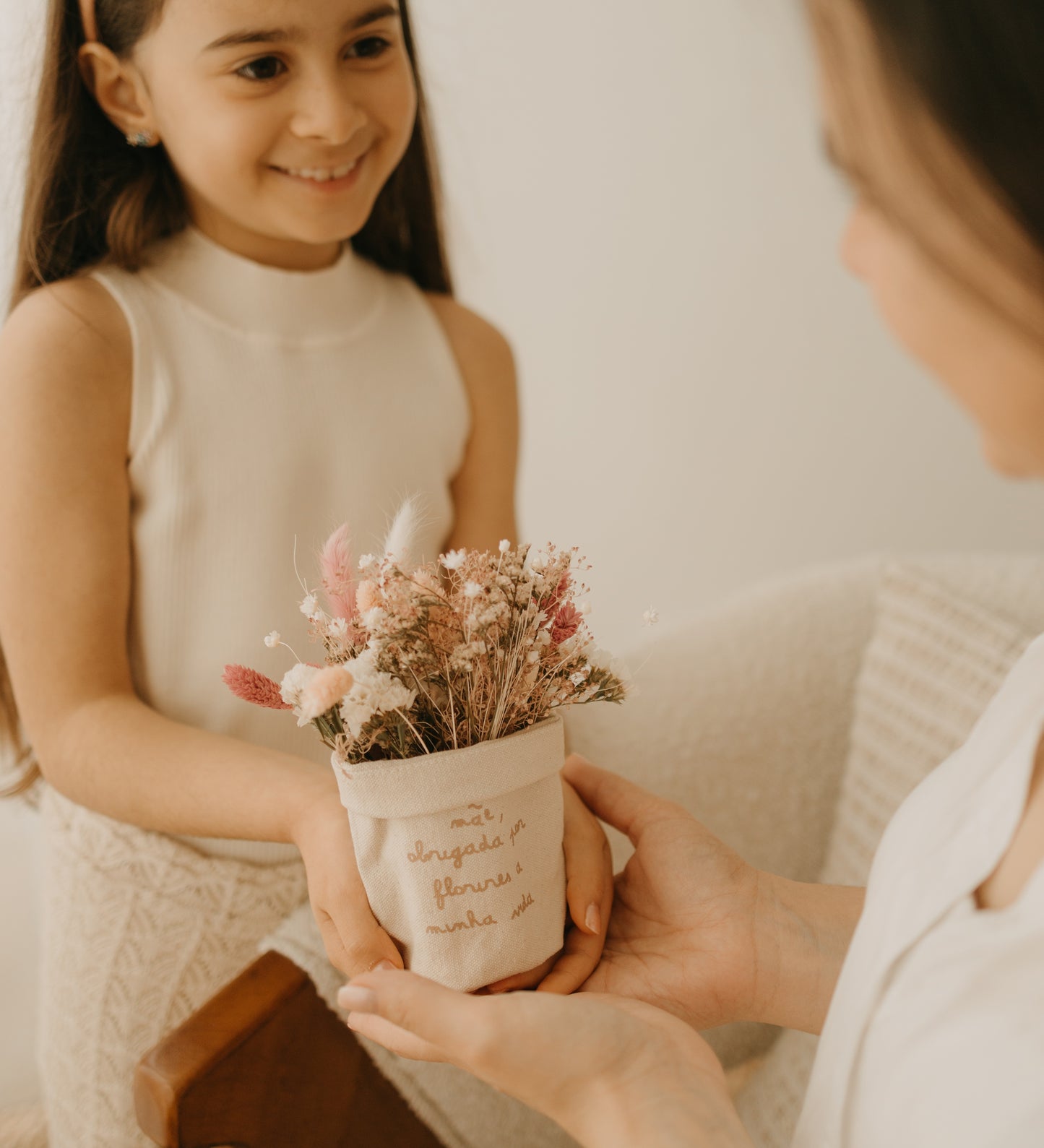 Mãe - Vaso em Pano Crú 100% Algodão Flores Secas