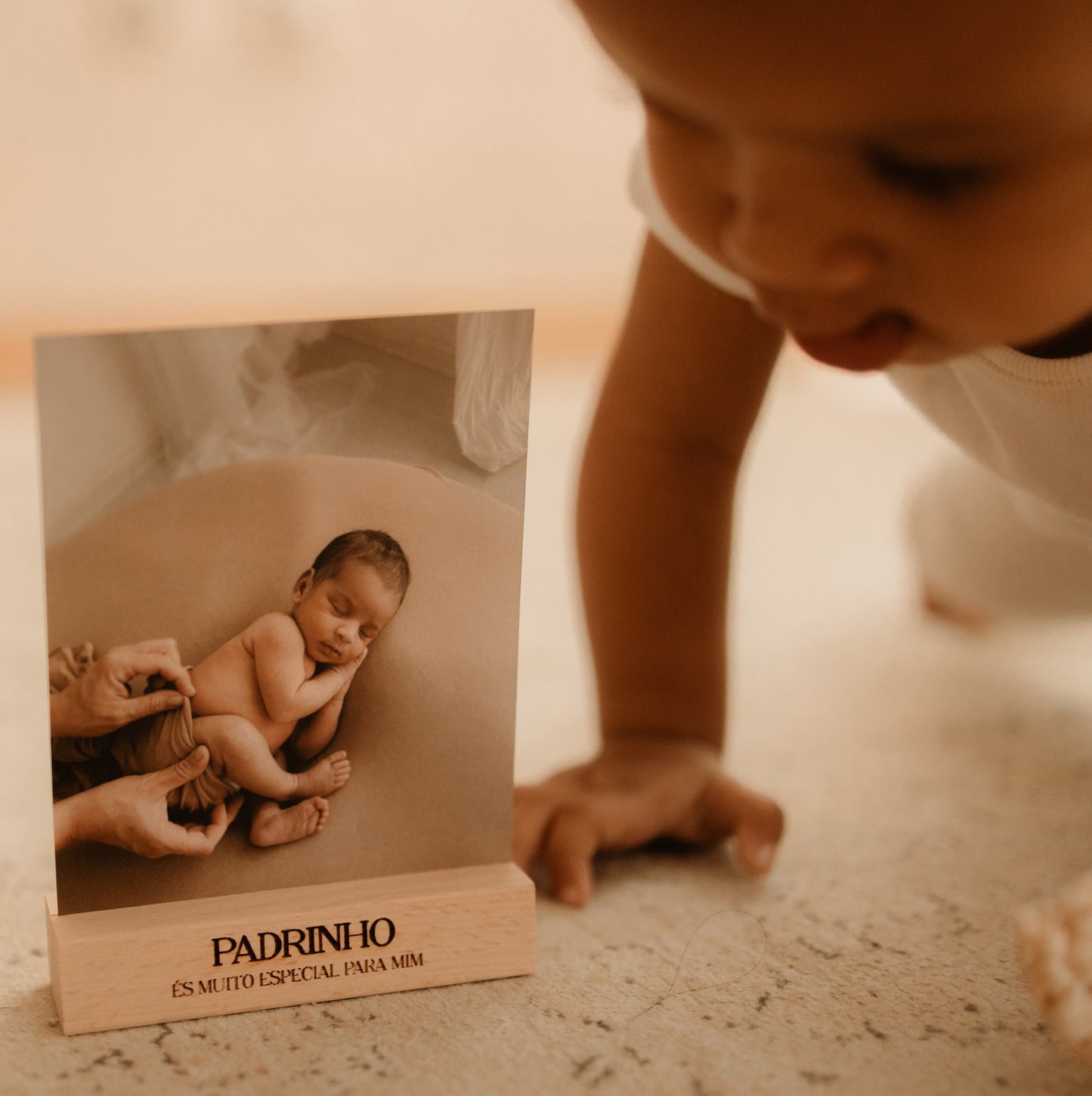 Presente Natal Padrinhos - Porta Retrato em Madeira