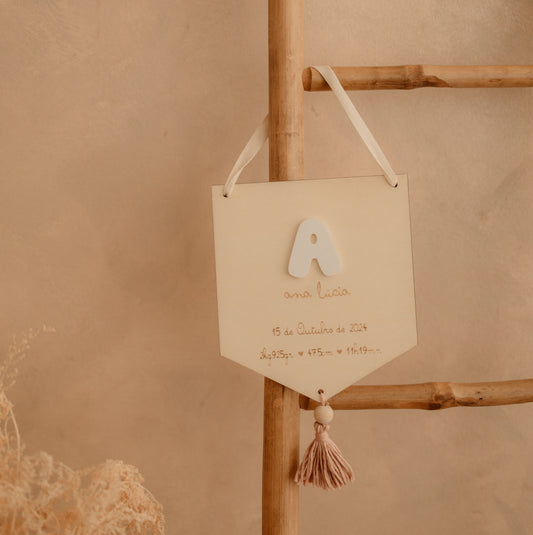 Placa de Nascimento Personalizada em Madeira Natural - imagem 2 de 3 | Little Bunny