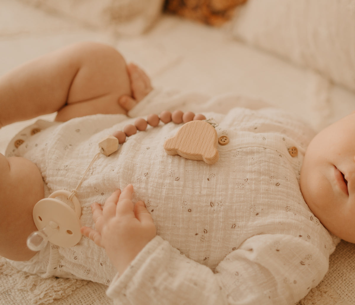 Prendedor Chupeta em Silicone e Madeira para Bebé | Little Bunny