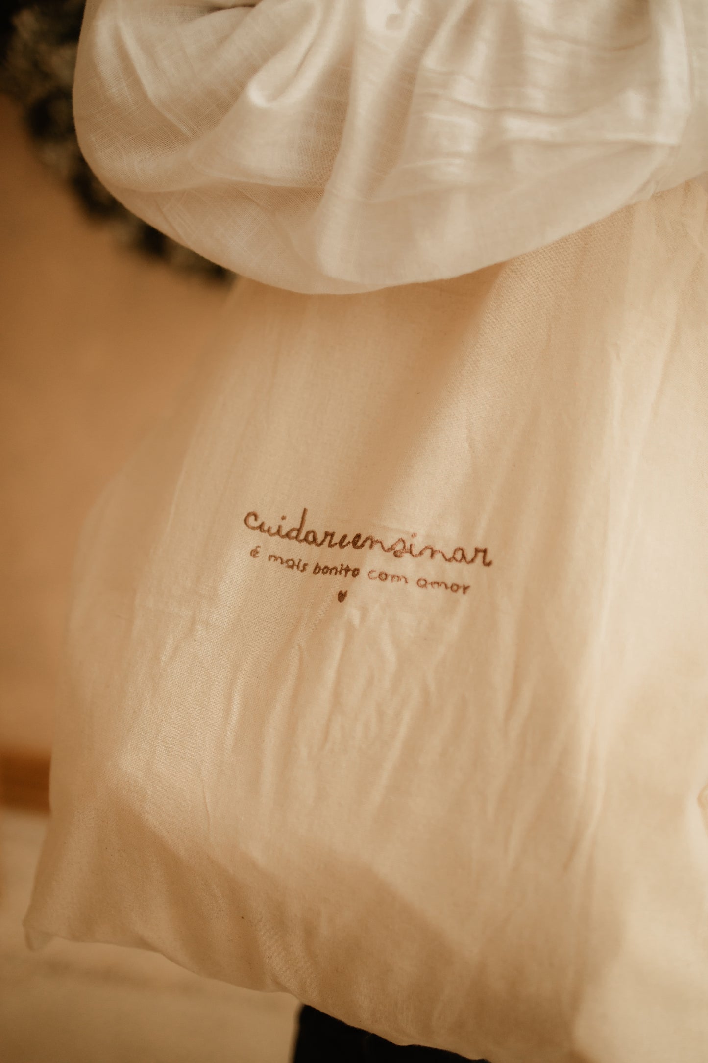Tote Bag 100% Algodão - Frase Bordada